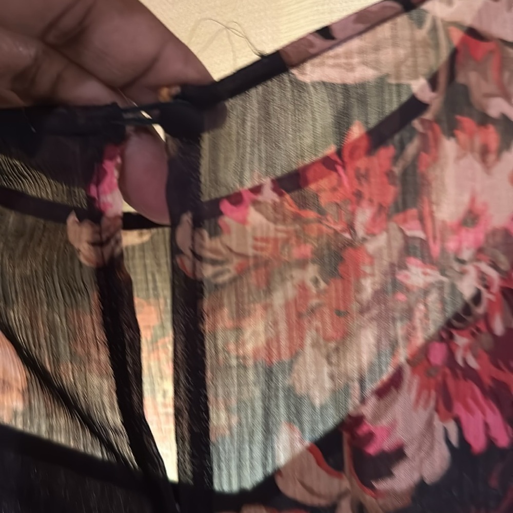 Blouse - Picture 3 of 10